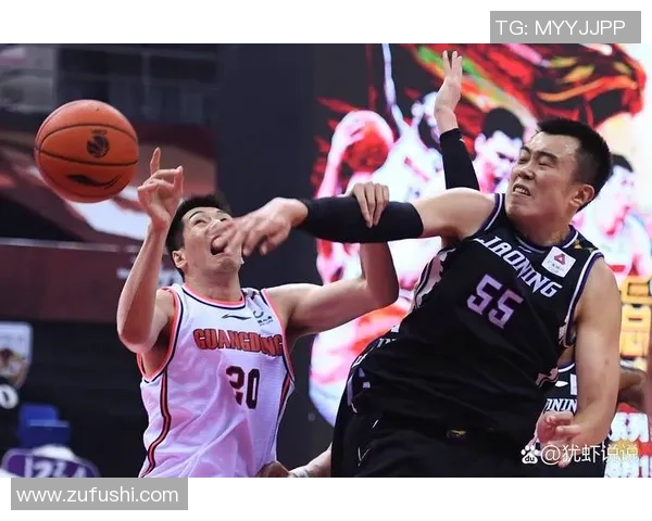 聚焦篮球运动员成长轨迹与赛场荣耀全面解读发展之路及未来潜能探索